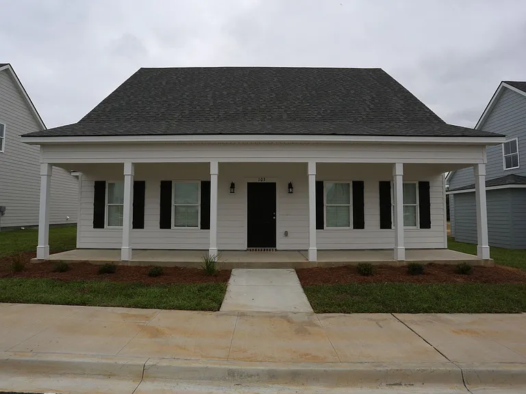 137 Veranda Ln — Photo 1