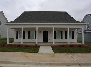 137 Veranda Ln, Statesboro, GA 30458