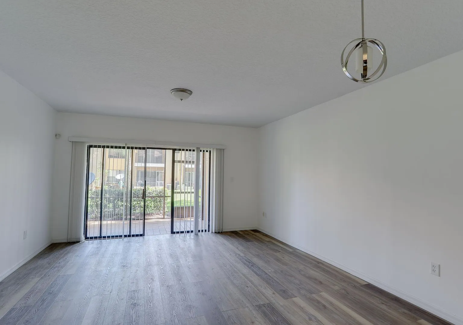 4719 Capri Place #192 — Photo 2