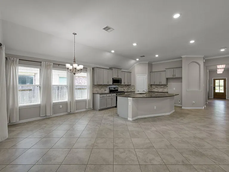 122 S Bearkat Ct — Photo 11