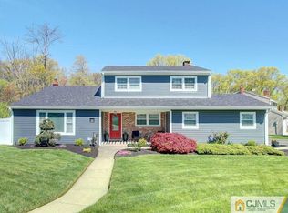 33 Thomas Rd, East Brunswick, NJ 08816