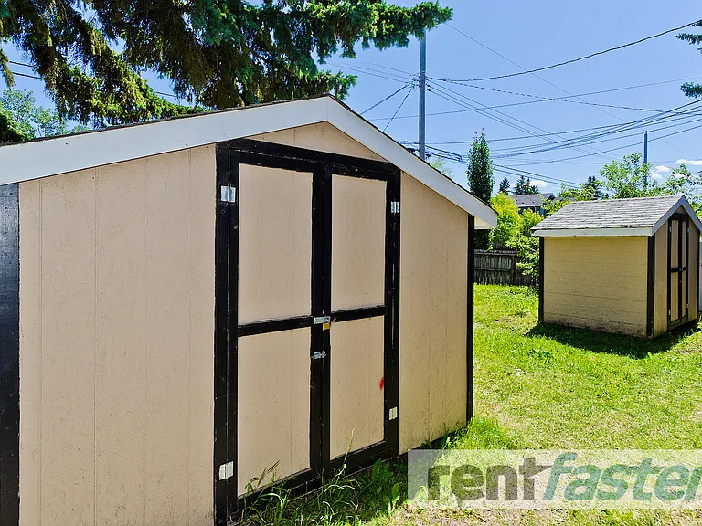 3114B 39th St SW — Photo 11
