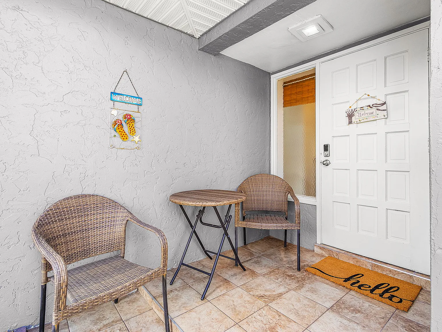 Short Term Cape Coral Pool Home for Rent — Photo 3