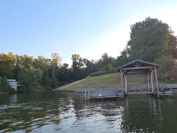 140 Mountain Shore Dr, Greenwood, SC 29649