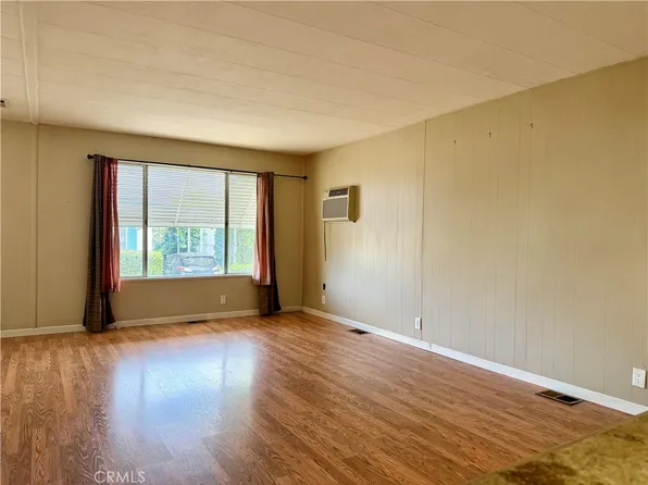 8801 Eton Ave, Canoga Park, CA 91304