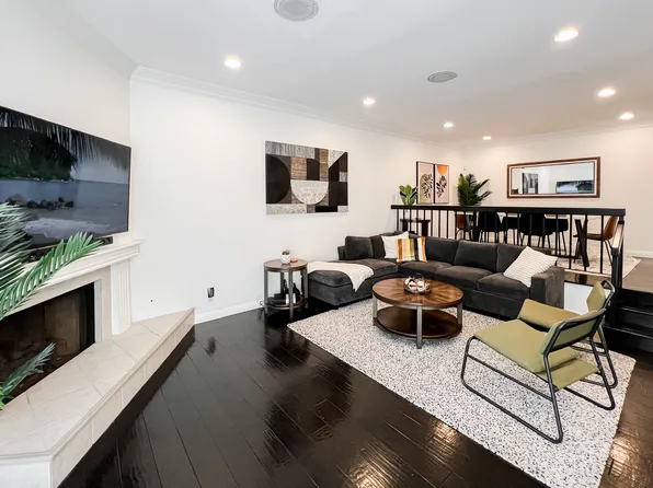 21900 Marylee St Unit 278, Woodland Hills, CA 91367