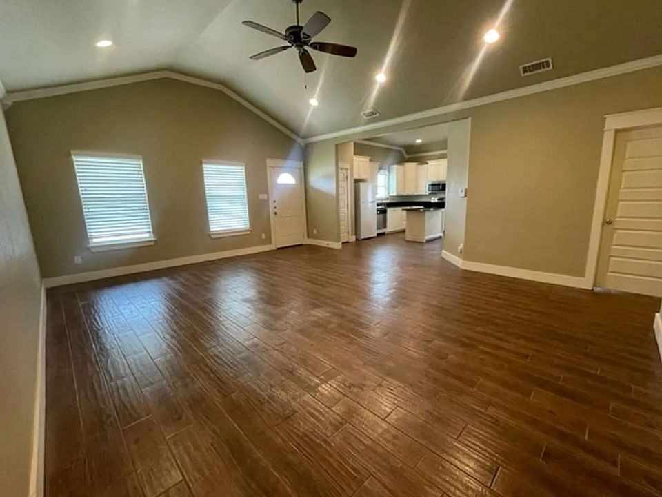 1st image of 1202 Cabernet Dr