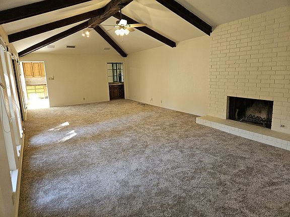 34 Ft x 16 Ft dining & living room