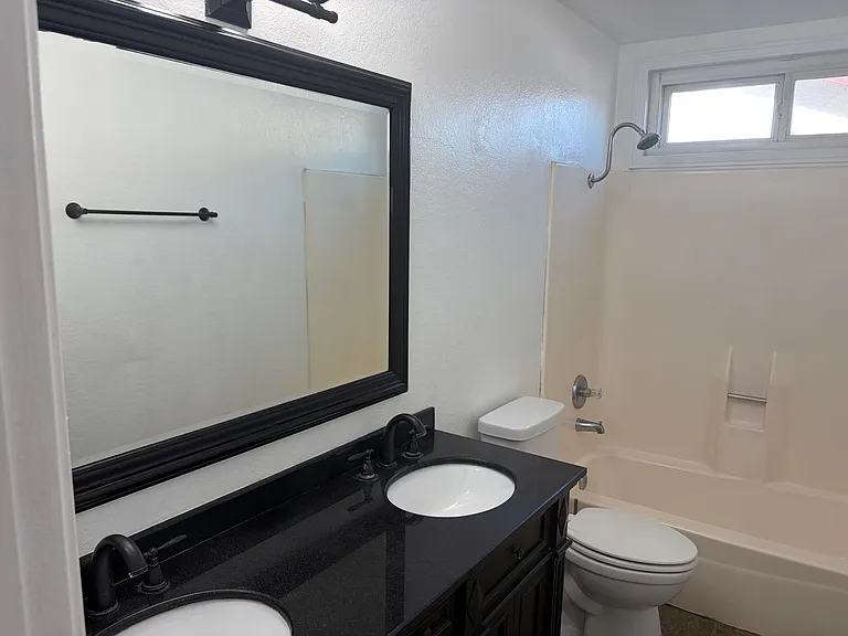 1118 Zircon St — Photo 26