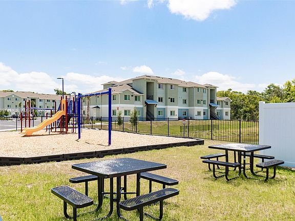 4th image of 8247 Tanager Sq APT 301
