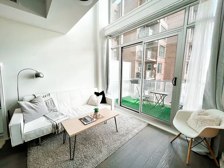 255 Bay St #809 — Photo 11