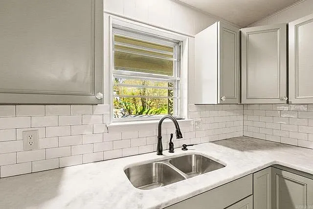 921 N Bryan St #1 — Photo 12
