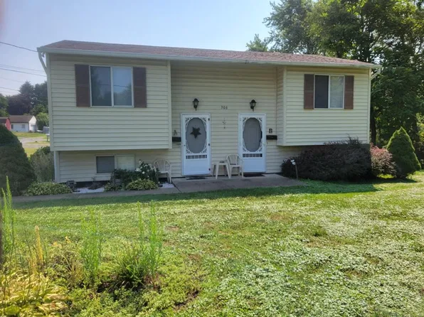 306 Linden St APT A, Zelienople, PA 16063