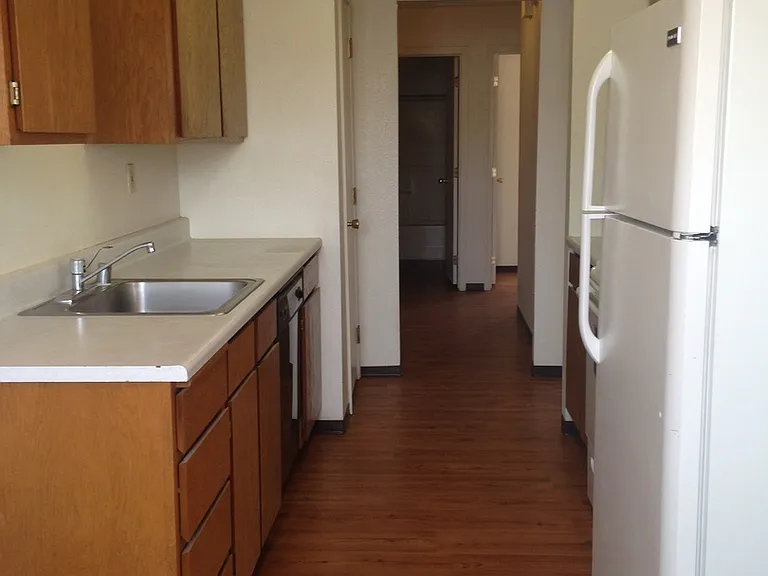 1605 S Levick St — Photo 2
