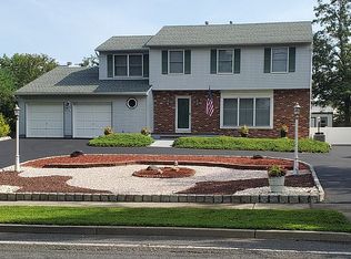 691 Herbertsville Rd, Brick, NJ 08724