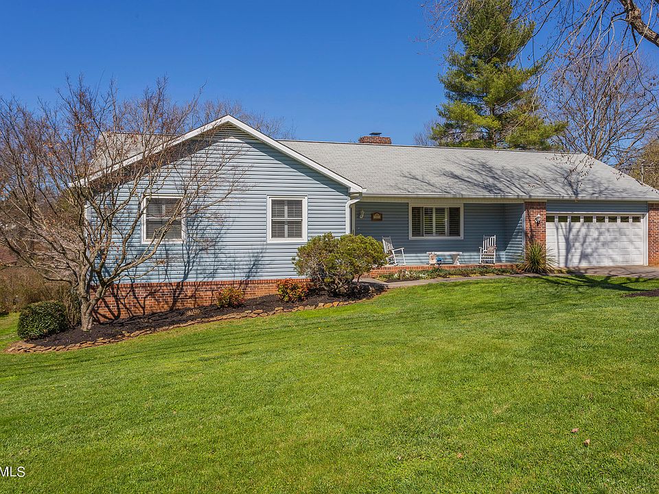 1st image of 1024 Farrington Dr