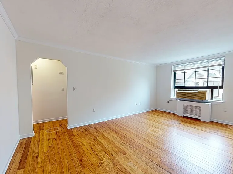 65 Brattle St — Photo 5