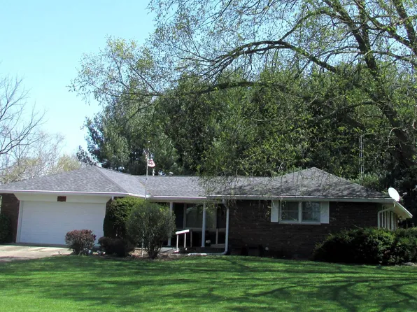 860 Cassidy Ln, Mitchell, IN 47446