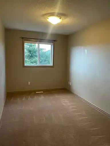 3 bed, 3.0 bath, $1,900 — Photo 4