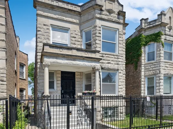 (undisclosed Address), Chicago, IL 60624
