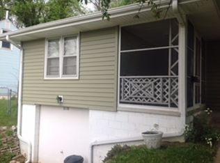 3128 Forest Lawn Ave, Omaha, NE 68112