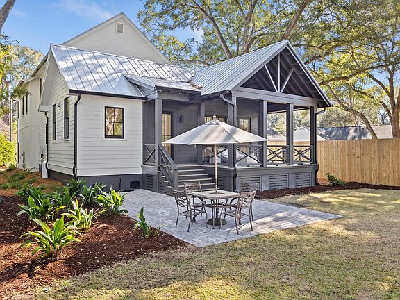 2nd image of 680 Atlantic St