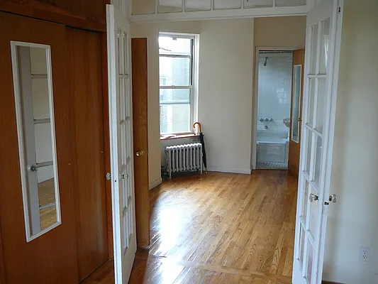 Rented by Kings Court Real Estate | media 39