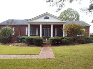 346 Country Club Rd, Canton, MS 39046