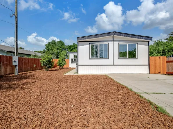 5603 S Gledhill Ave APT E, West Linda, CA 95961