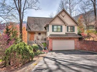 157 Deer Glade Ln, Waynesville, NC 28786