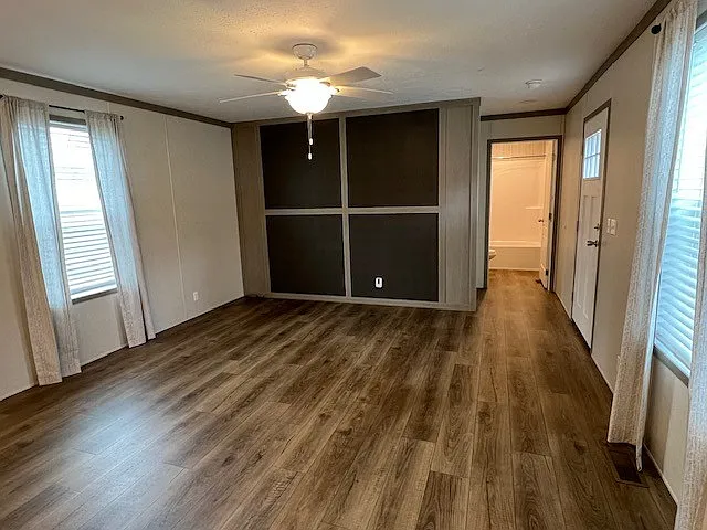 Cottonwood Cove — Photo 11
