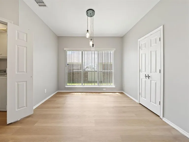 4216 Mulberry Dr — Photo 10