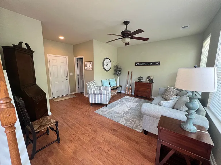 1542 Bluewater Way — Photo 11