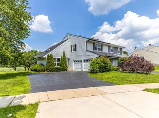 1546 Brandywyn Ln, Buffalo Grove, IL
