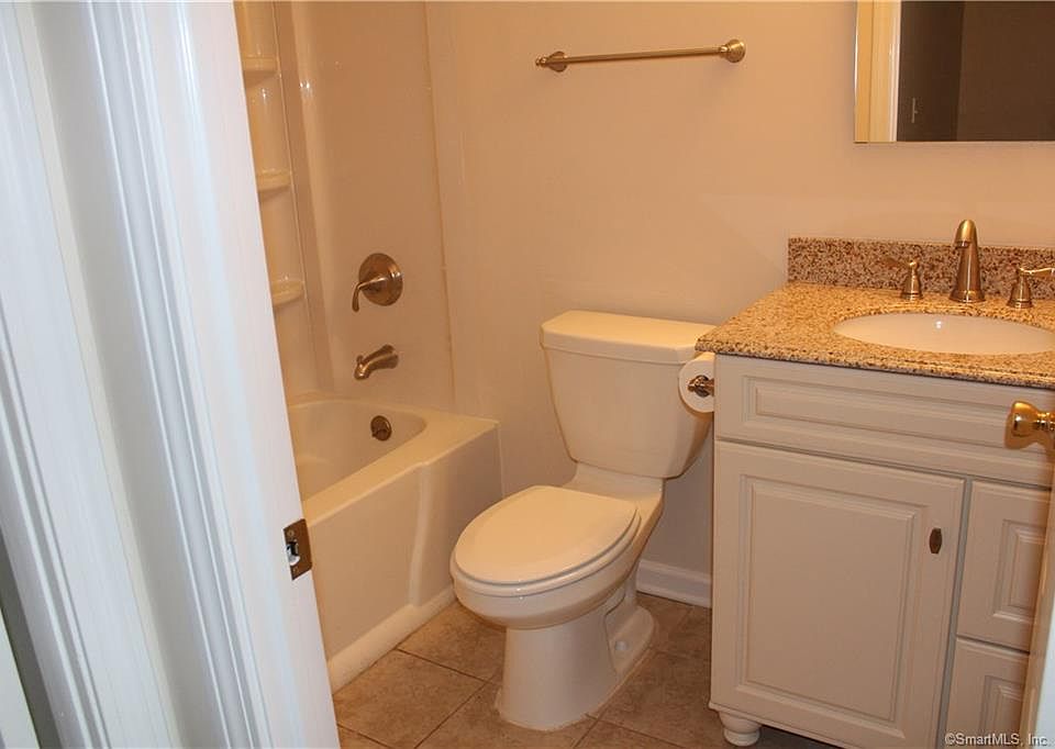 2nd image of 290 Meridian St APT I