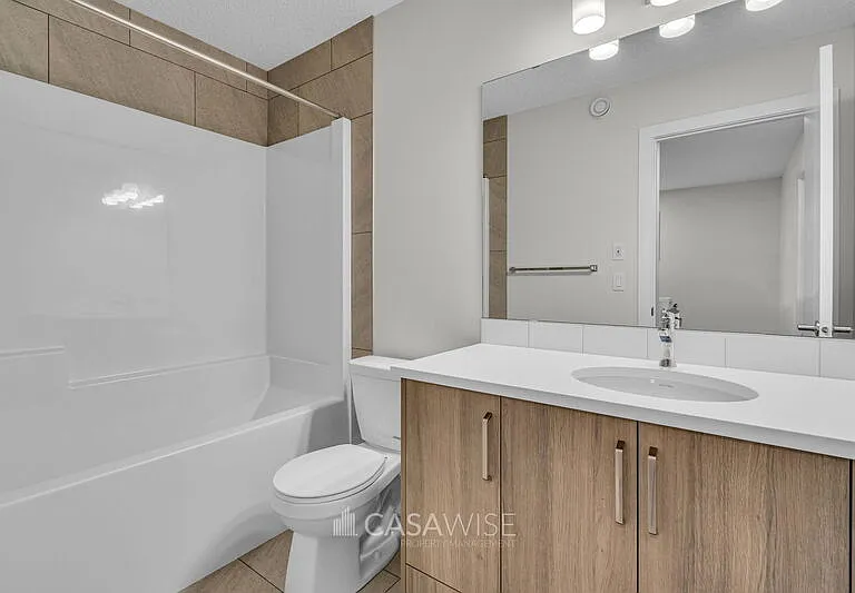 1071 Berg Pl — Photo 17