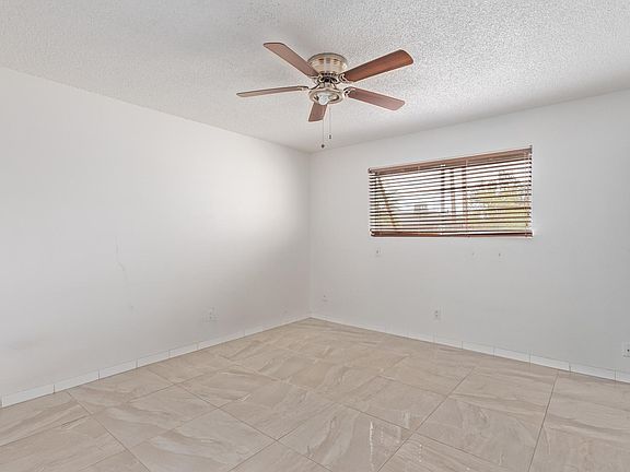 4th image of 4121 W Puget Ave