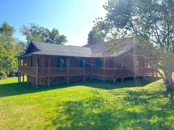 307 Rogers Rd, Whitley City, KY 42653