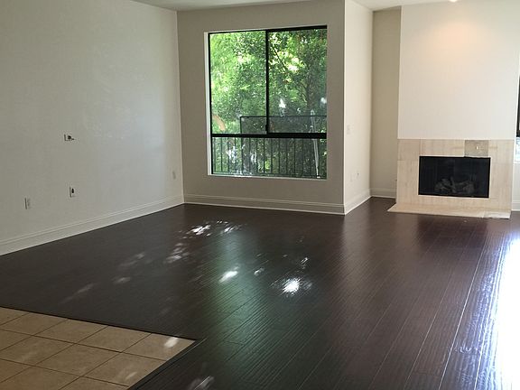 3rd image of 6938 Laurel Canyon Blvd Unit 116