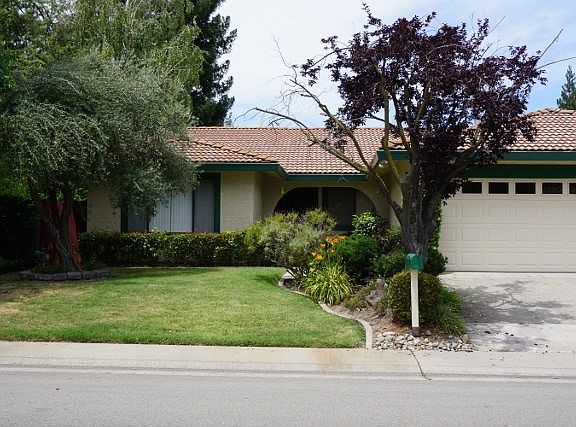 3rd image of 1332 Greenborough Dr