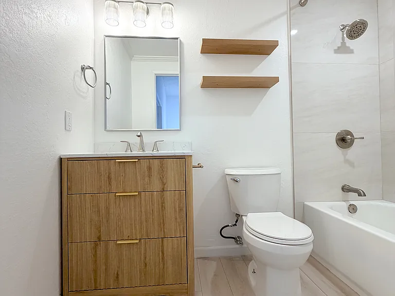 Newly renovated (2026) 2nd floor bathroom