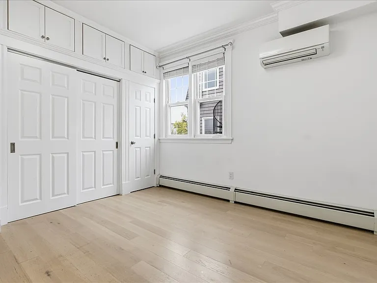600 Shirley St #1 — Photo 11