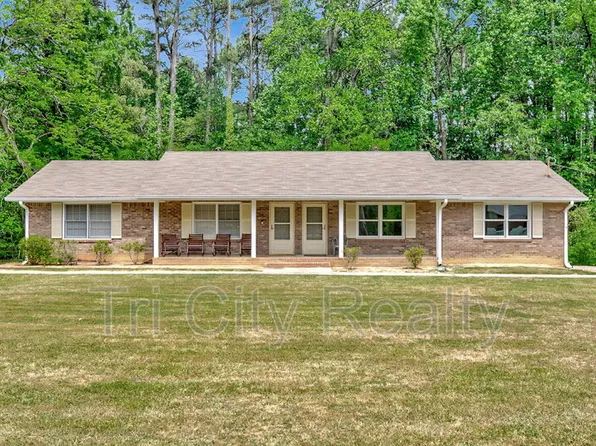 200 Meadowbrook Ct Unit B, Fayetteville, GA 30215