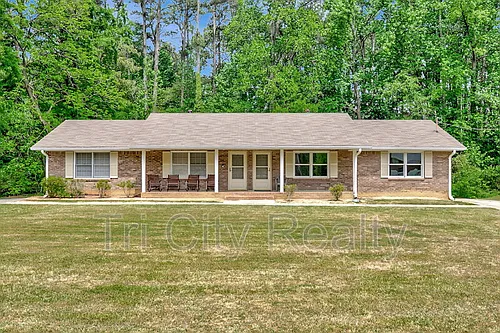 200 Meadowbrook Ct #B Photo 1