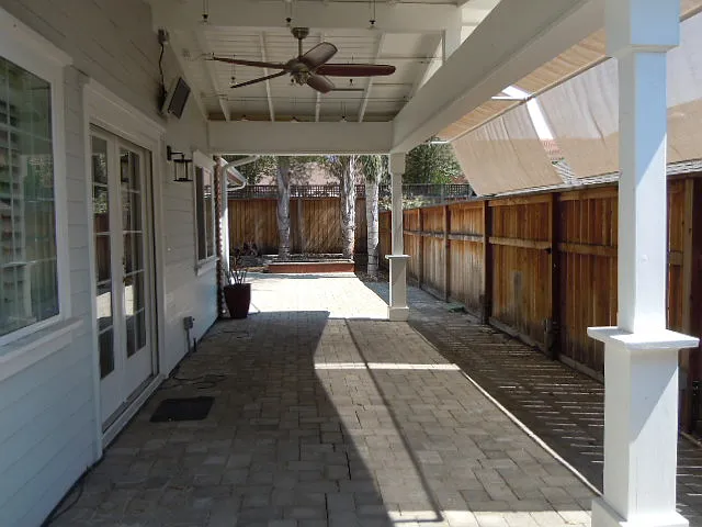 2706 Augusta St — Photo 6