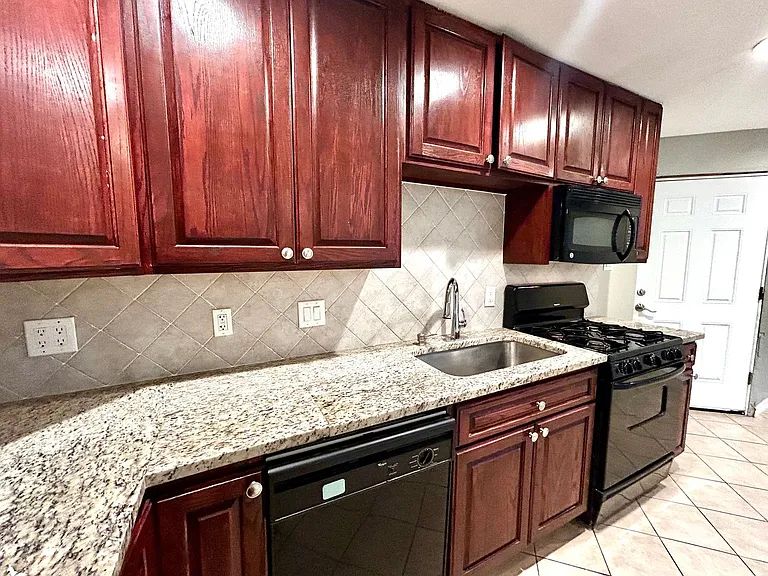 3305 Clawson Rd #C — Photo 11
