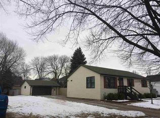 635 S Jefferson St, Green Bay, WI 54301