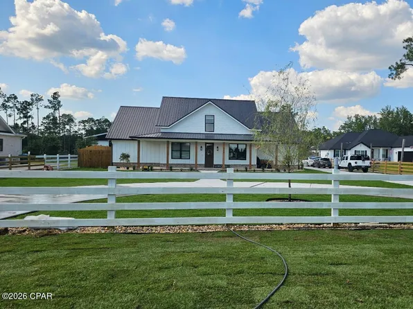 219 White Oaks Blvd, Southport, FL 32409