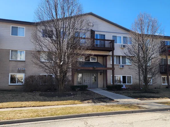 655 Deepwoods Dr APT 1F, Mundelein, IL 60060