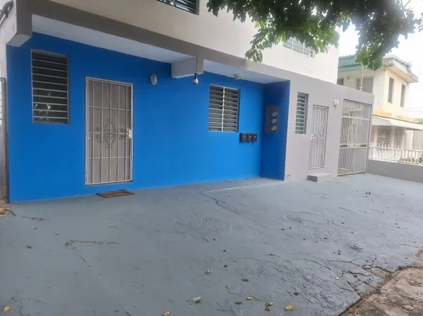 Calle Laredo #Bk4, Bayamon, PR 00956
